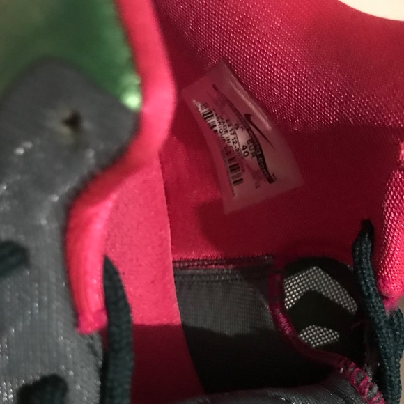 LeBron's - Picture 2 of 4